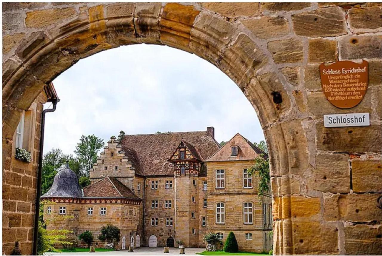 Gutsverwaltung Schloss Eyrichshof Ebern Екстериор снимка